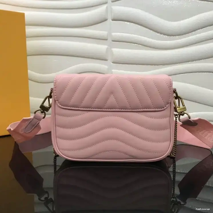 Fashionrepsfam ru Bags 205FY0108 LV 0610